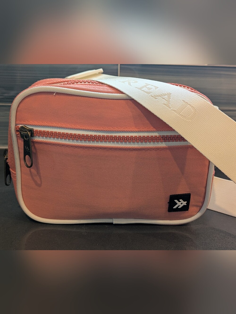 Thread Wallets Belt Bag in Peach